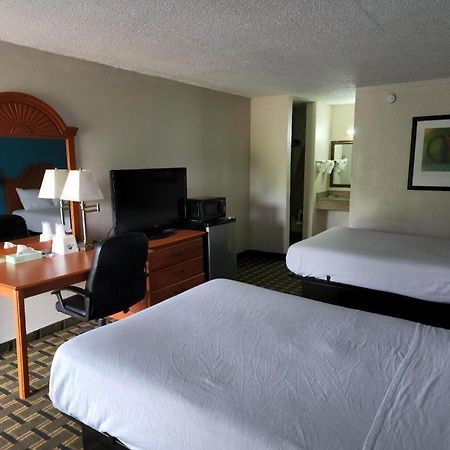 Americas Best Value Inn Elizabethtown Bagian luar foto