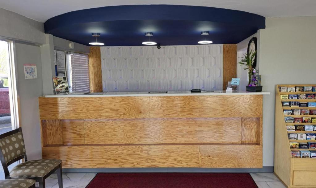 Americas Best Value Inn Elizabethtown Bagian luar foto