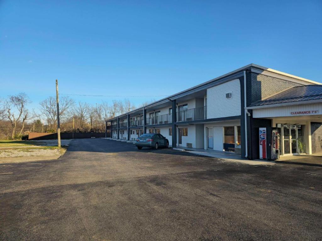 Americas Best Value Inn Elizabethtown Bagian luar foto